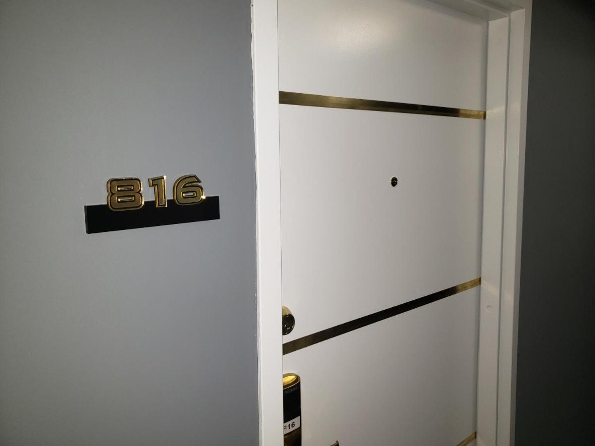 2 Bedroom 2 Bath Beachfront Condo On Miami Beach Millionaire Row ภายนอก รูปภาพ