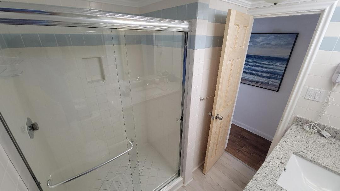 2 Bedroom 2 Bath Beachfront Condo On Miami Beach Millionaire Row ภายนอก รูปภาพ