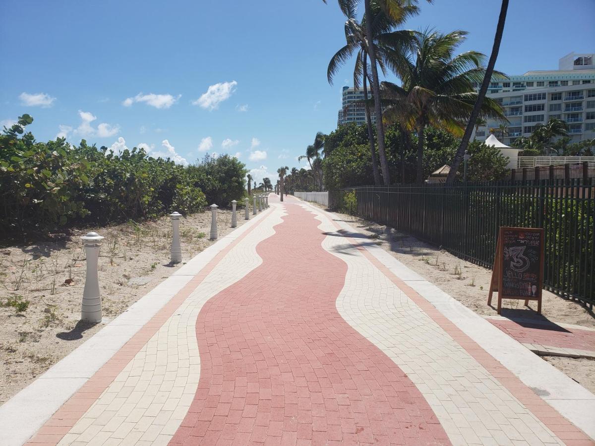 2 Bedroom 2 Bath Beachfront Condo On Miami Beach Millionaire Row ภายนอก รูปภาพ